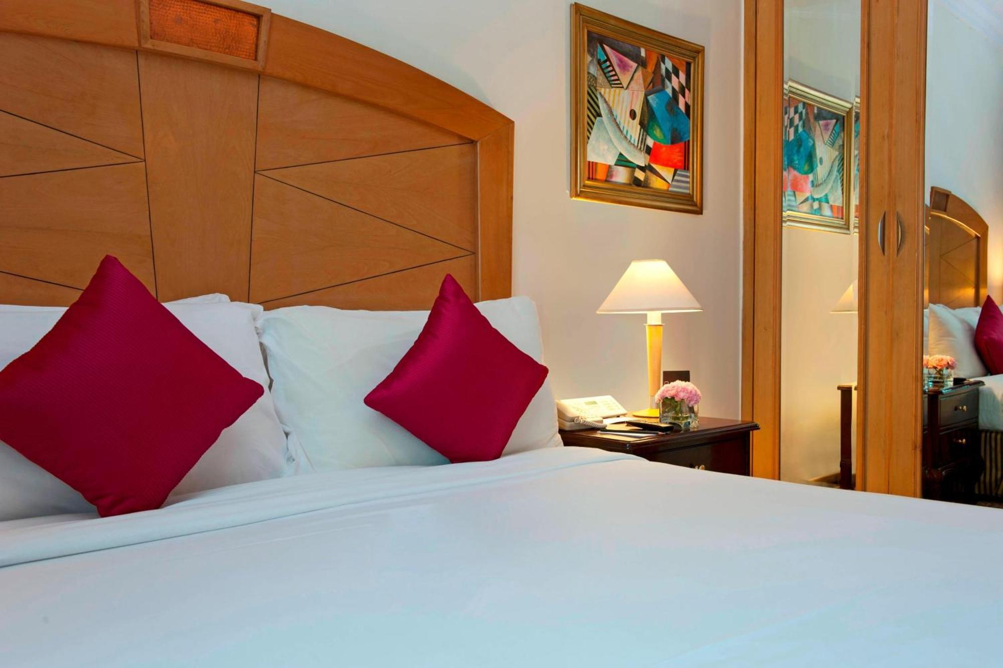 Le Royal Meridien Csennai Kültér fotó