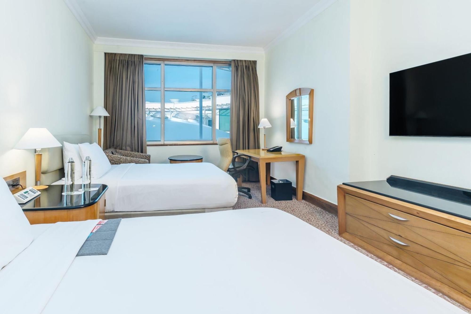 Le Royal Meridien Csennai Kültér fotó