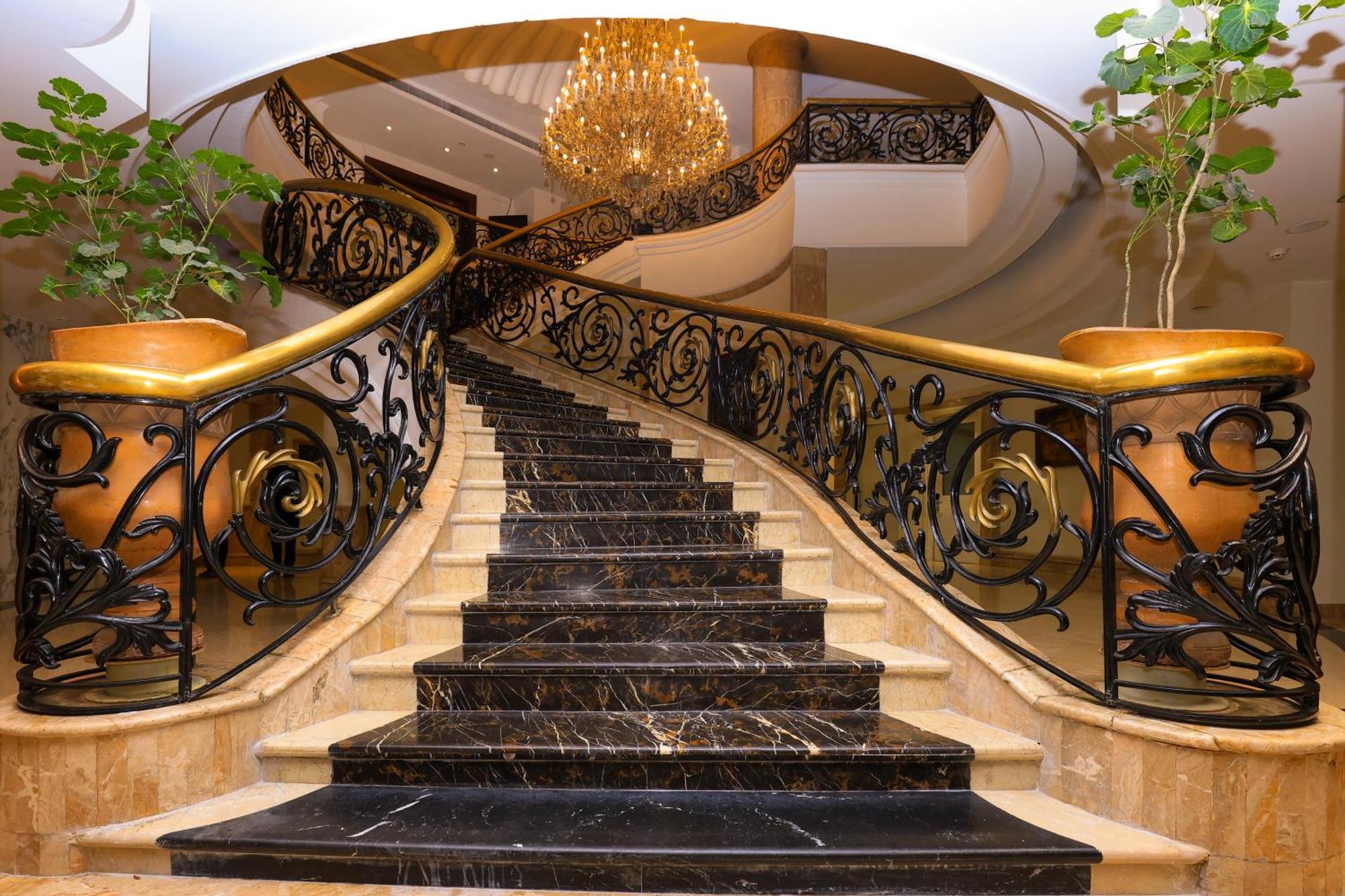 Le Royal Meridien Csennai Kültér fotó