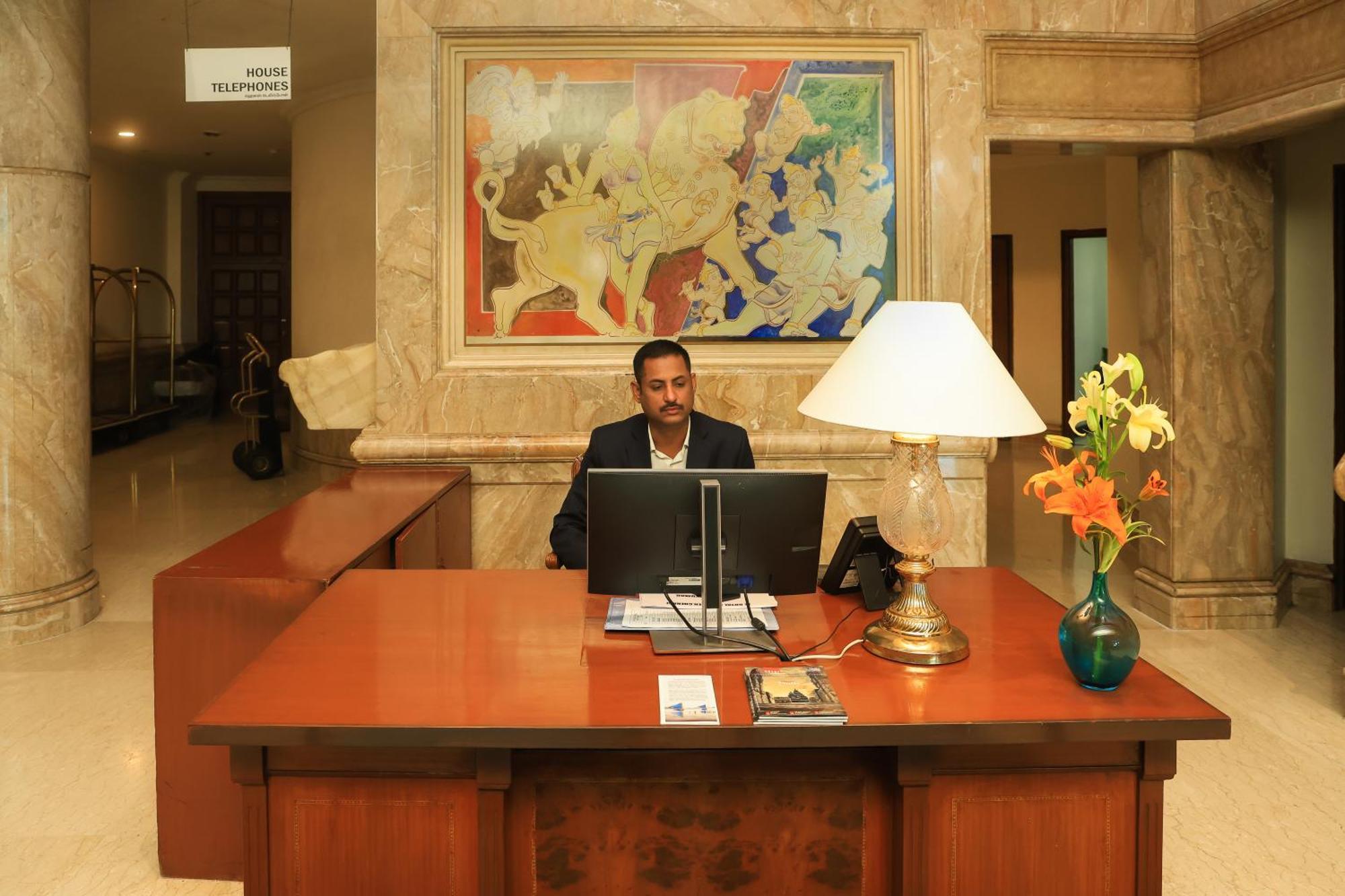 Le Royal Meridien Csennai Kültér fotó