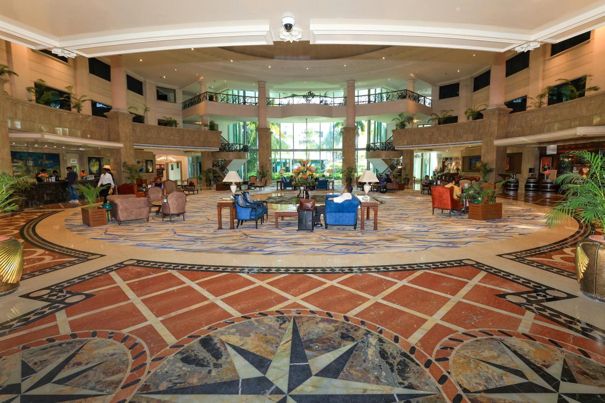 Le Royal Meridien Csennai Kültér fotó