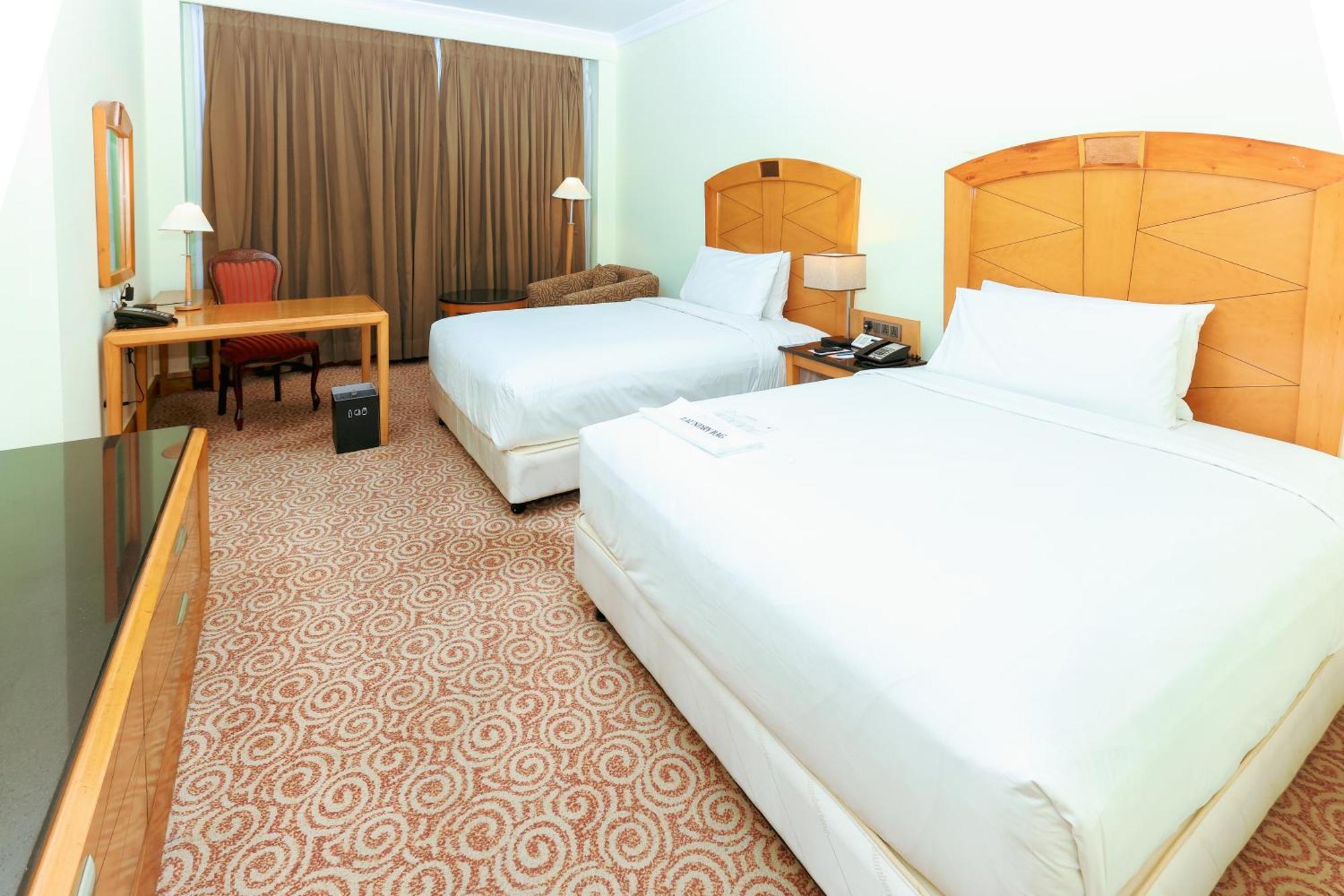 Le Royal Meridien Csennai Kültér fotó