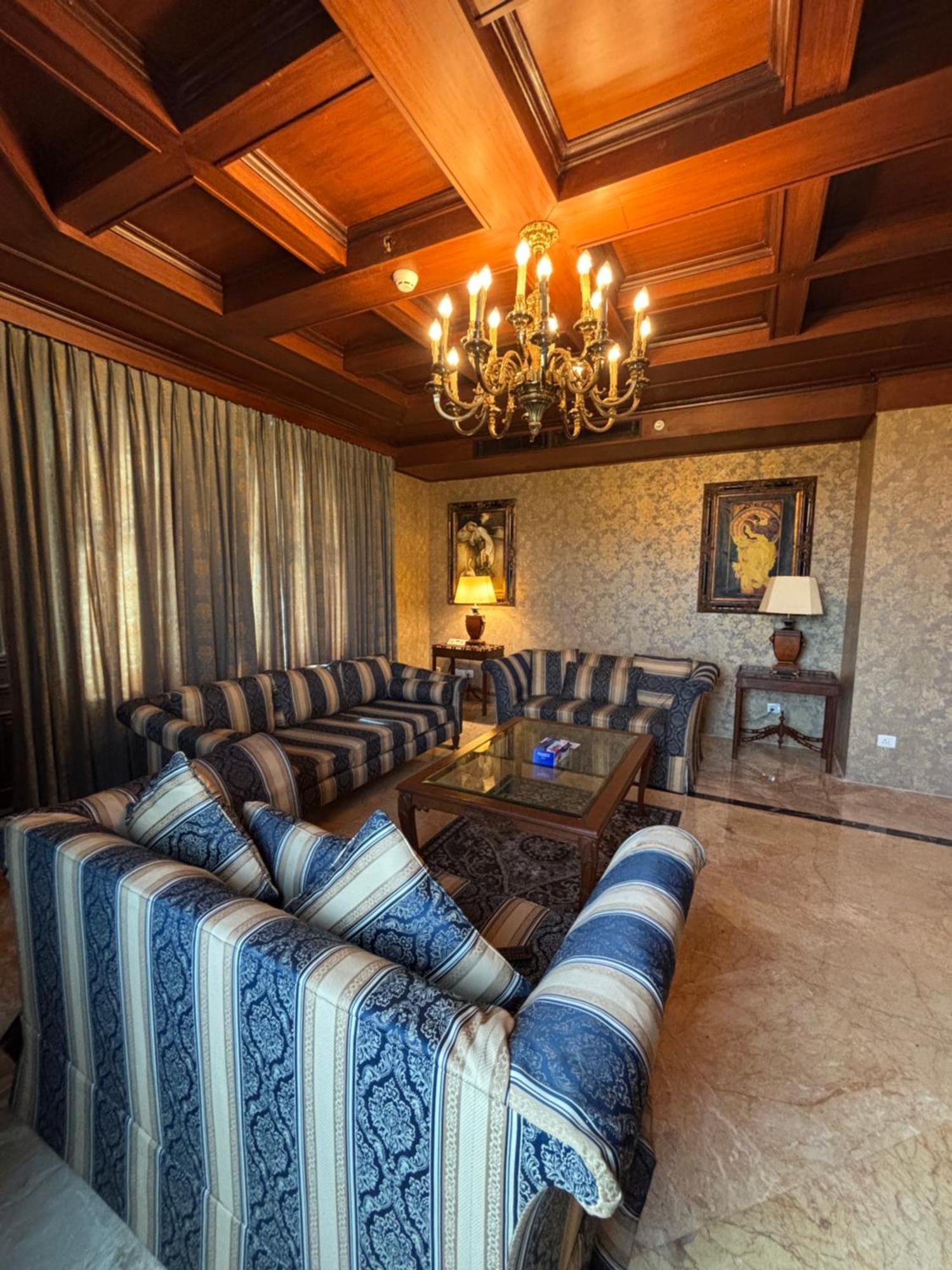 Le Royal Meridien Csennai Kültér fotó