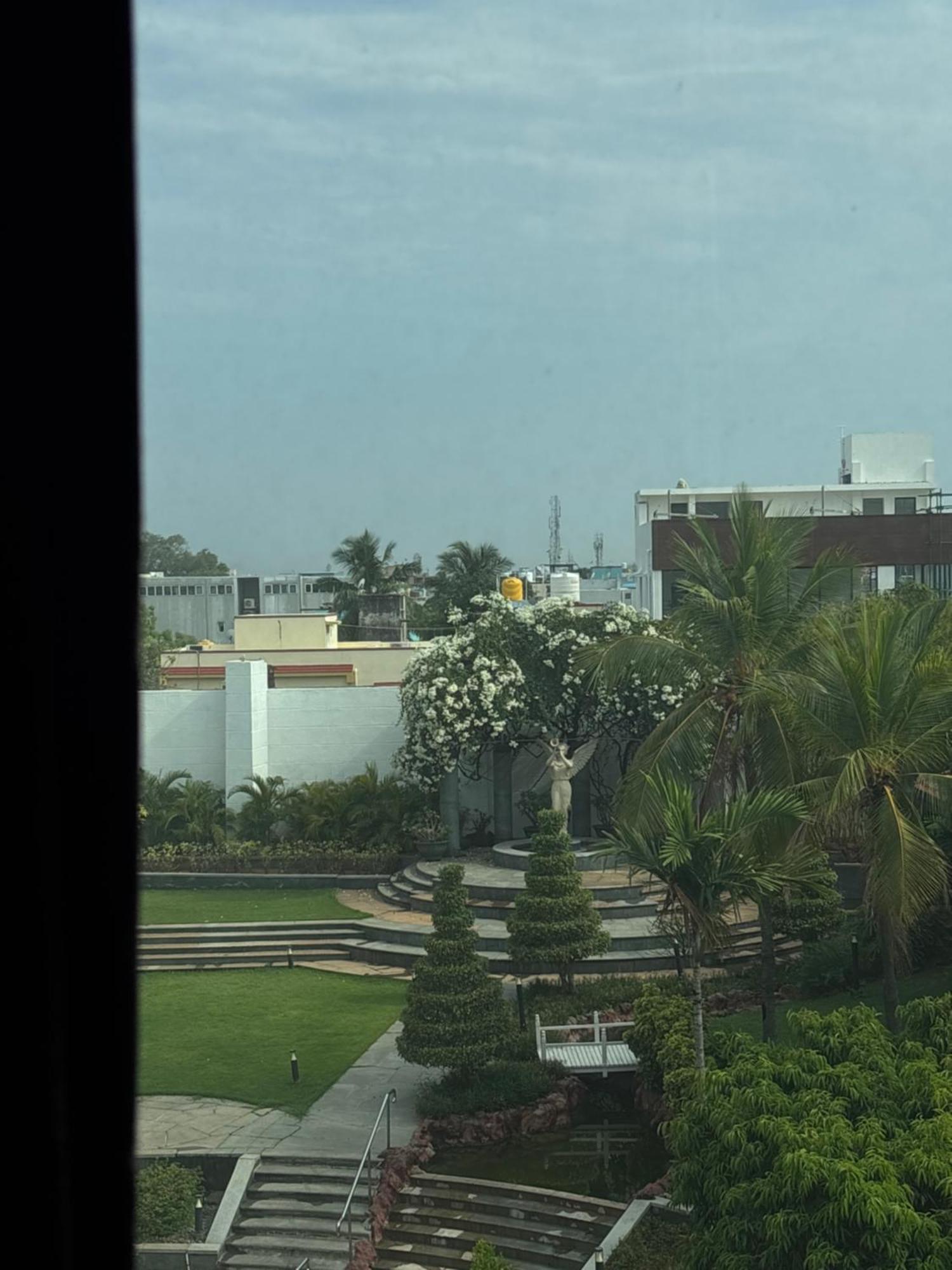 Le Royal Meridien Csennai Kültér fotó